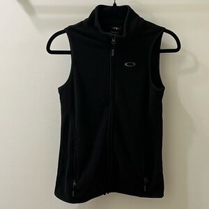 Oakley Women’s Black Fleece Vest